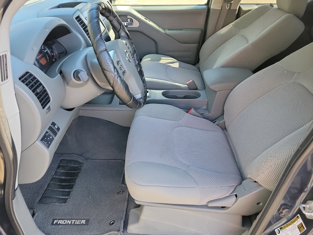 Used 2019 Nissan Frontier SV Truck Crew Cab