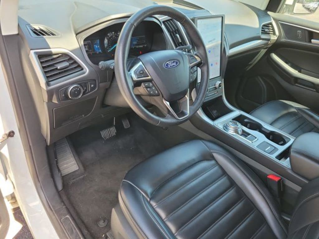 Used 2024 Ford Edge SUV