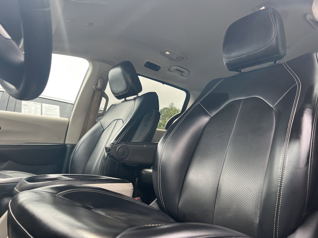 Used 2020 Chrysler Voyager LXI Van Passenger Van