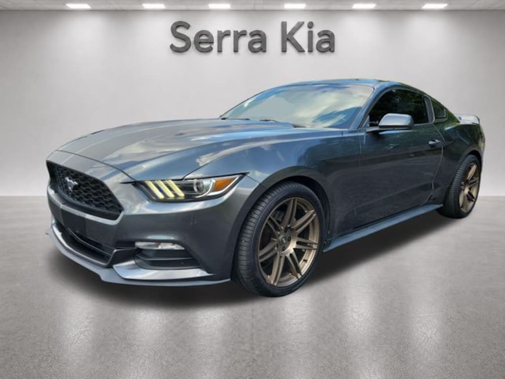 Used 2017 Ford Mustang V6 Coupe