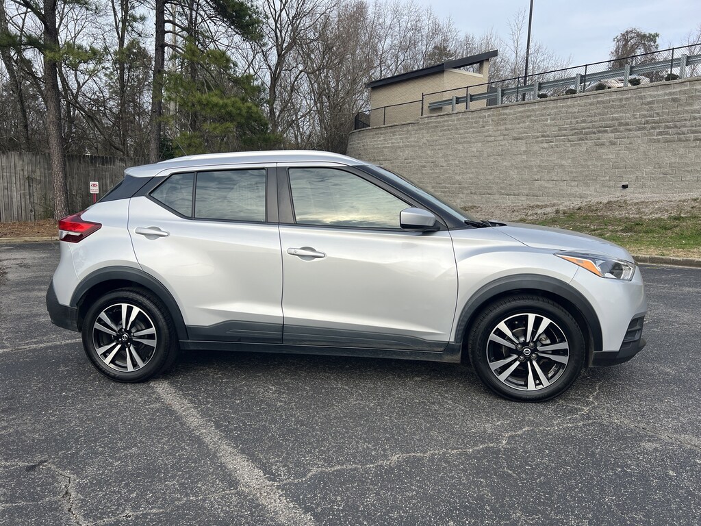 Used 2020 Nissan Kicks SV SUV