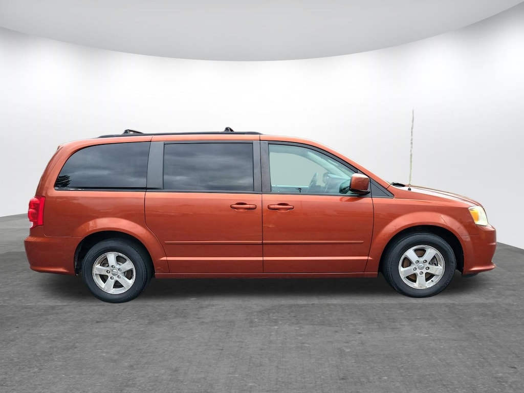 Used 2012 Dodge Grand Caravan SXT Van