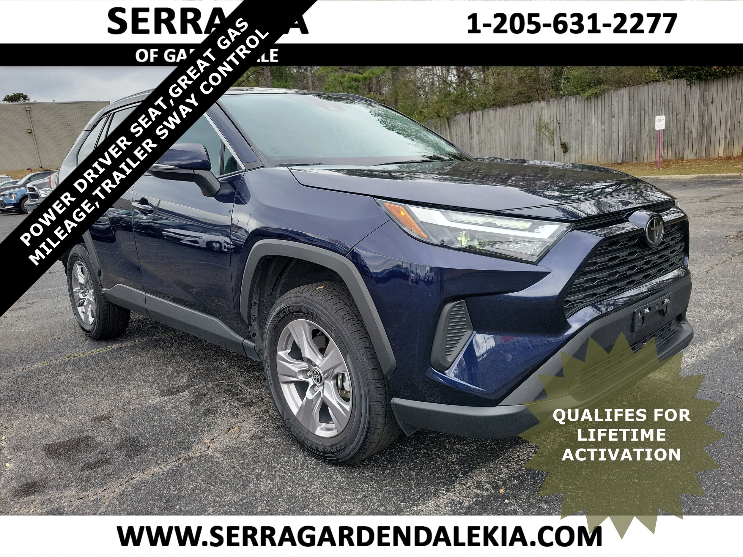 2025 Toyota RAV4 XLE's photo