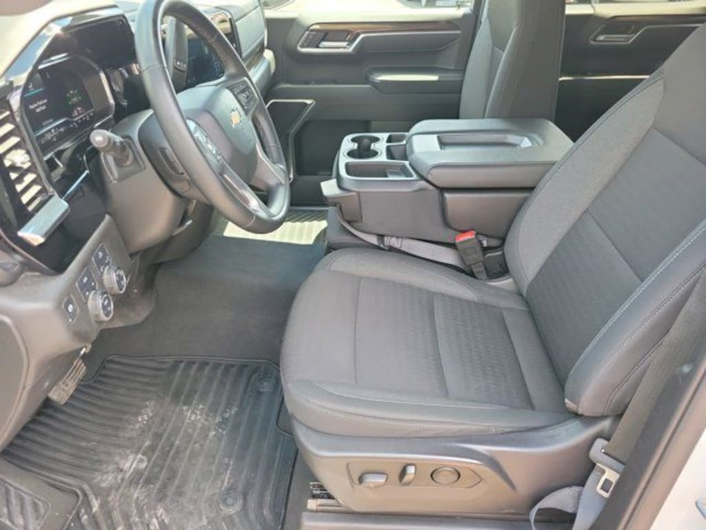 Used 2025 Chevrolet Silverado 1500 LT w/1LT Truck Crew Cab