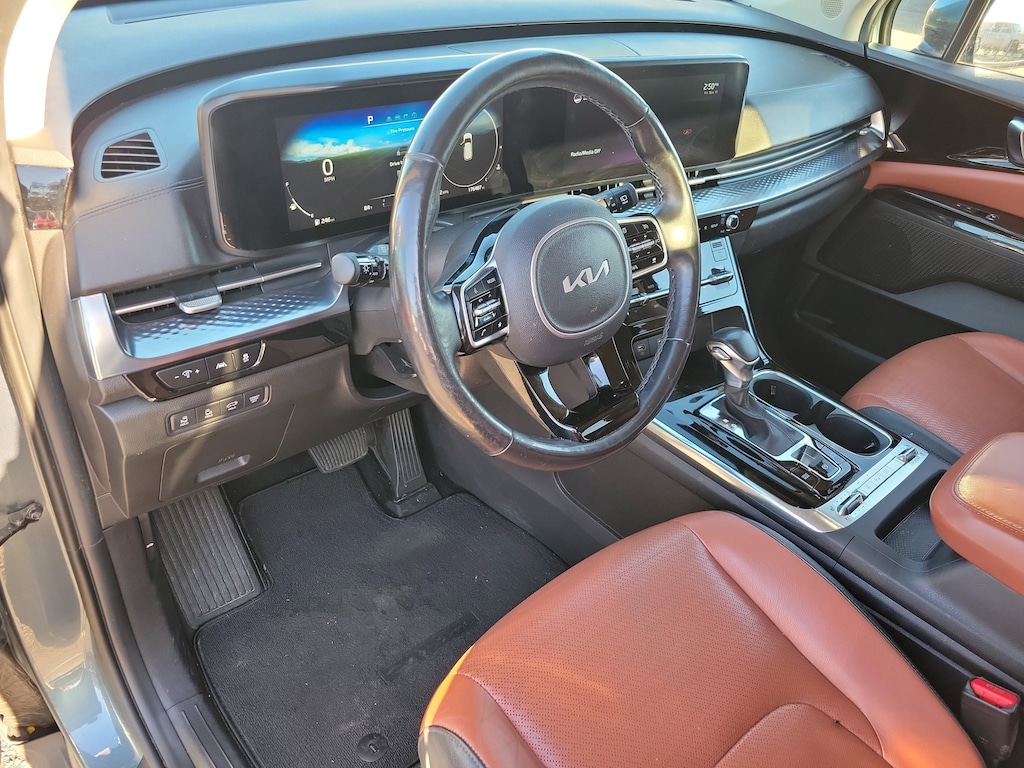 Used 2022 Kia Carnival SX Prestige MPV