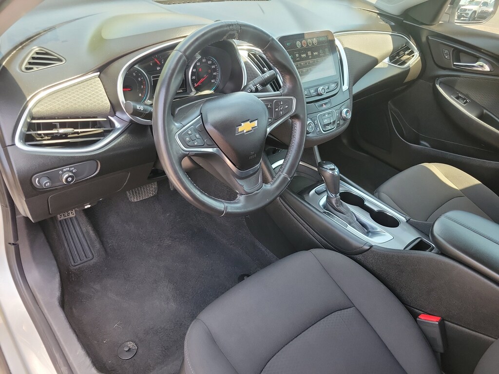Used 2018 Chevrolet Malibu LT Sedan