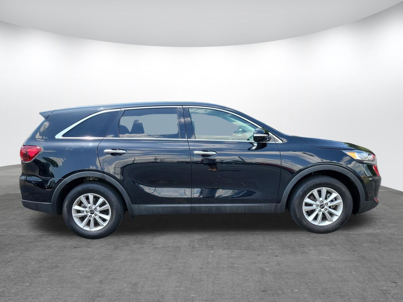 Used 2020 Kia Sorento L with VIN 5XYPG4A33LG698225 for sale in Gardendale, AL