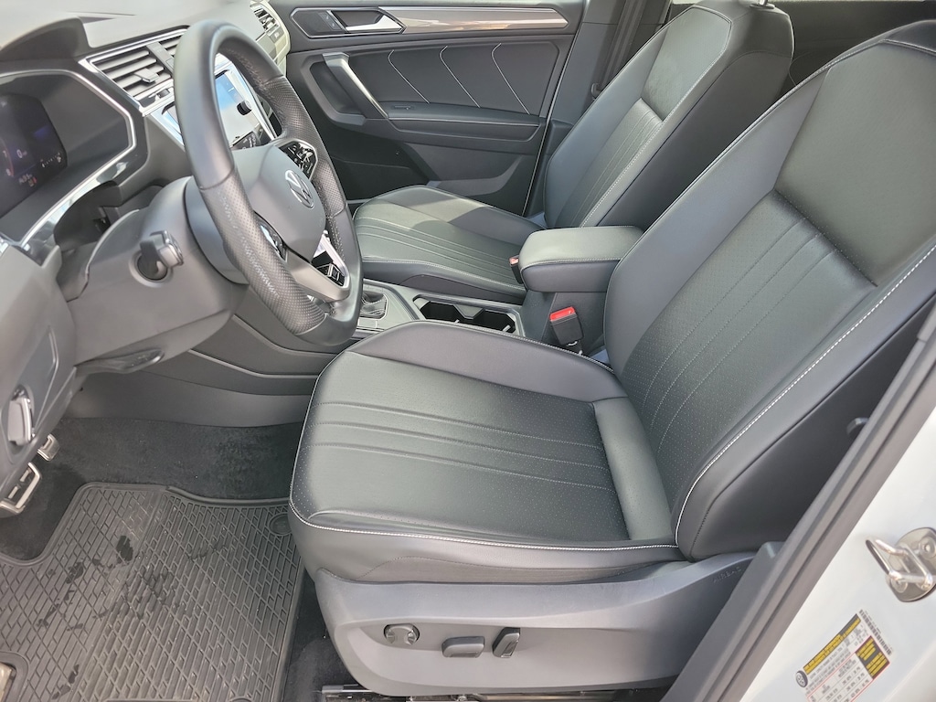 Used 2022 Volkswagen Tiguan 2.0T SE R-Line Black SUV