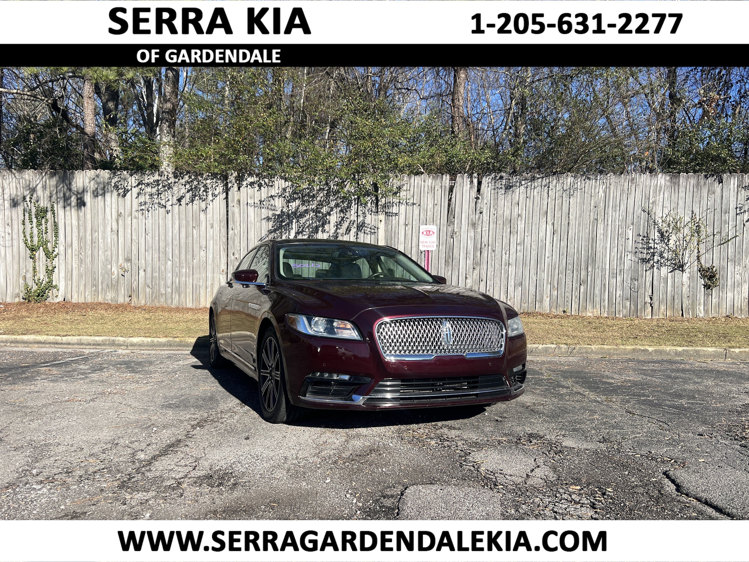 2017 Lincoln Continental Reserve's photo