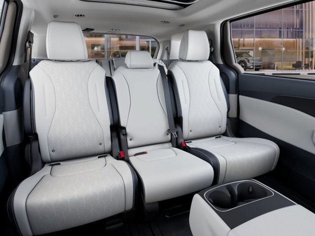 2026 Kia Carnival SX - Photo 16