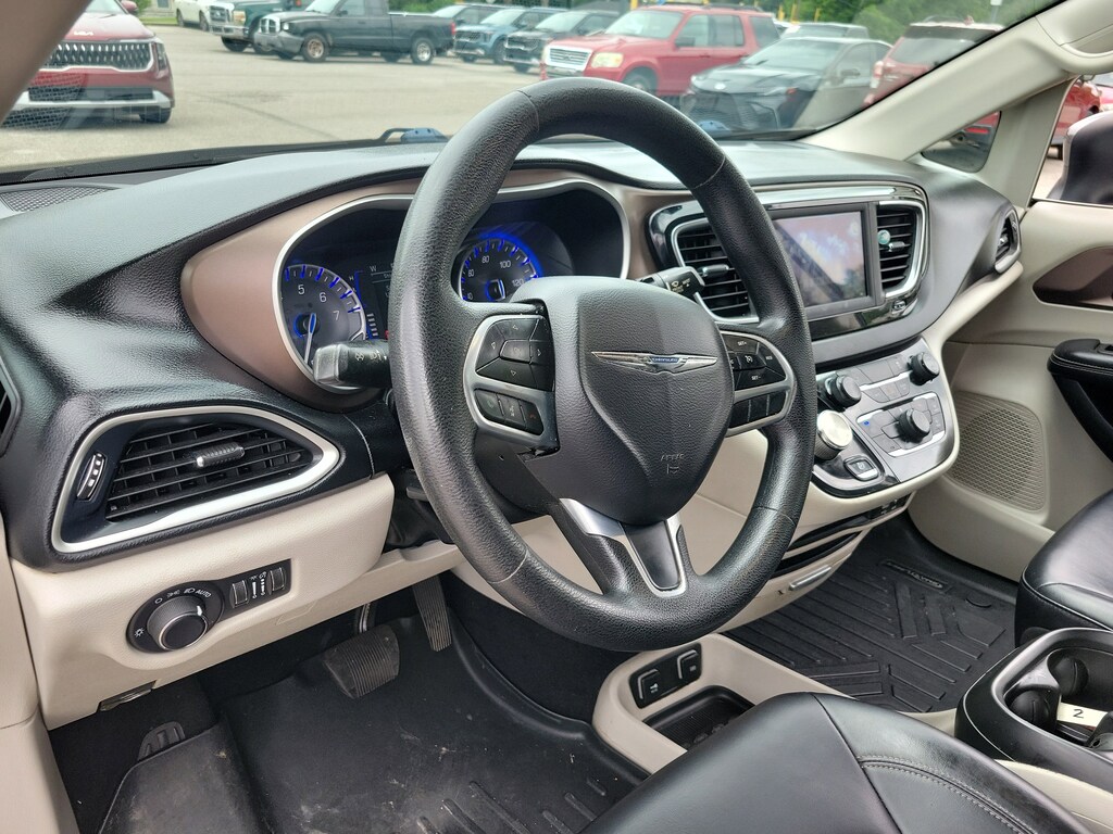 Used 2020 Chrysler Voyager LXI Van Passenger Van