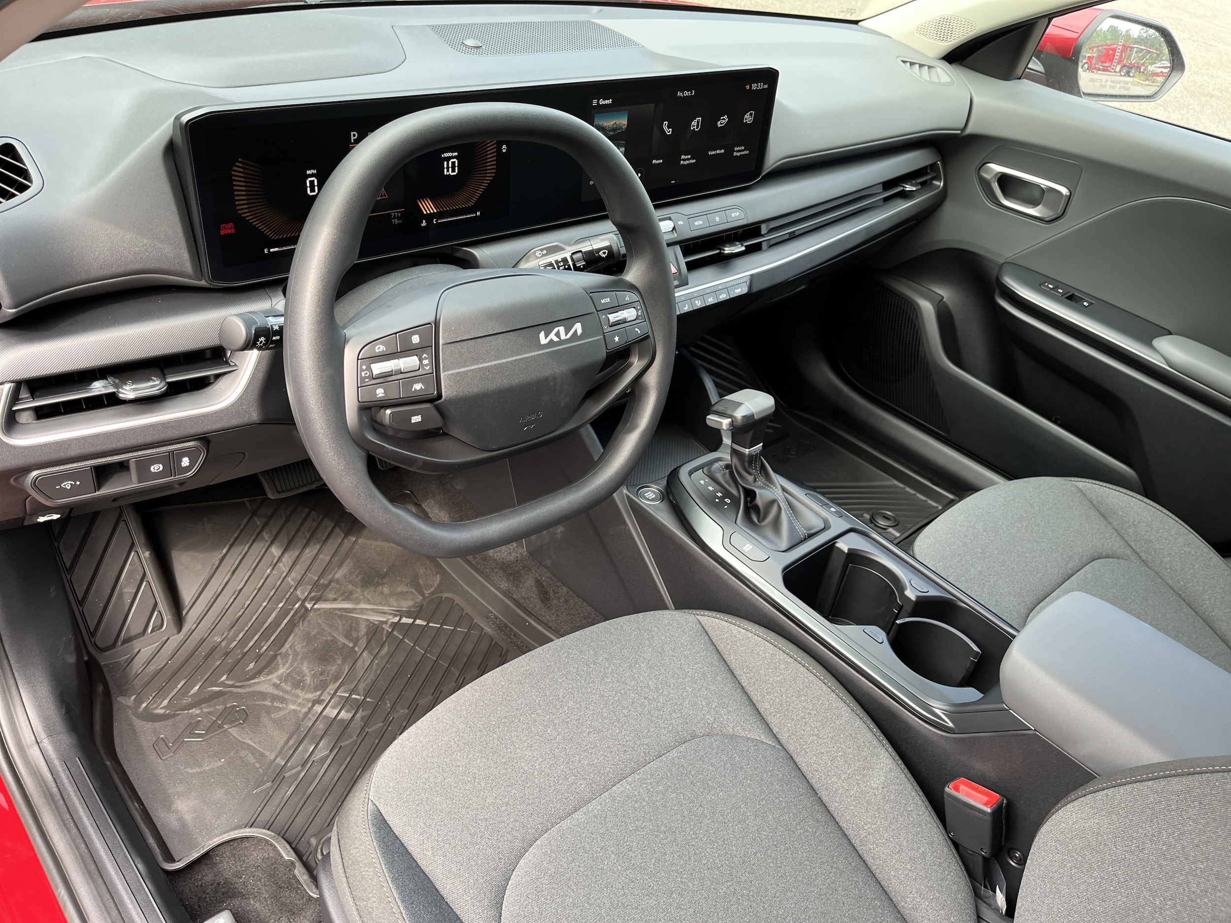 2025 Kia K4 LXS photo 2