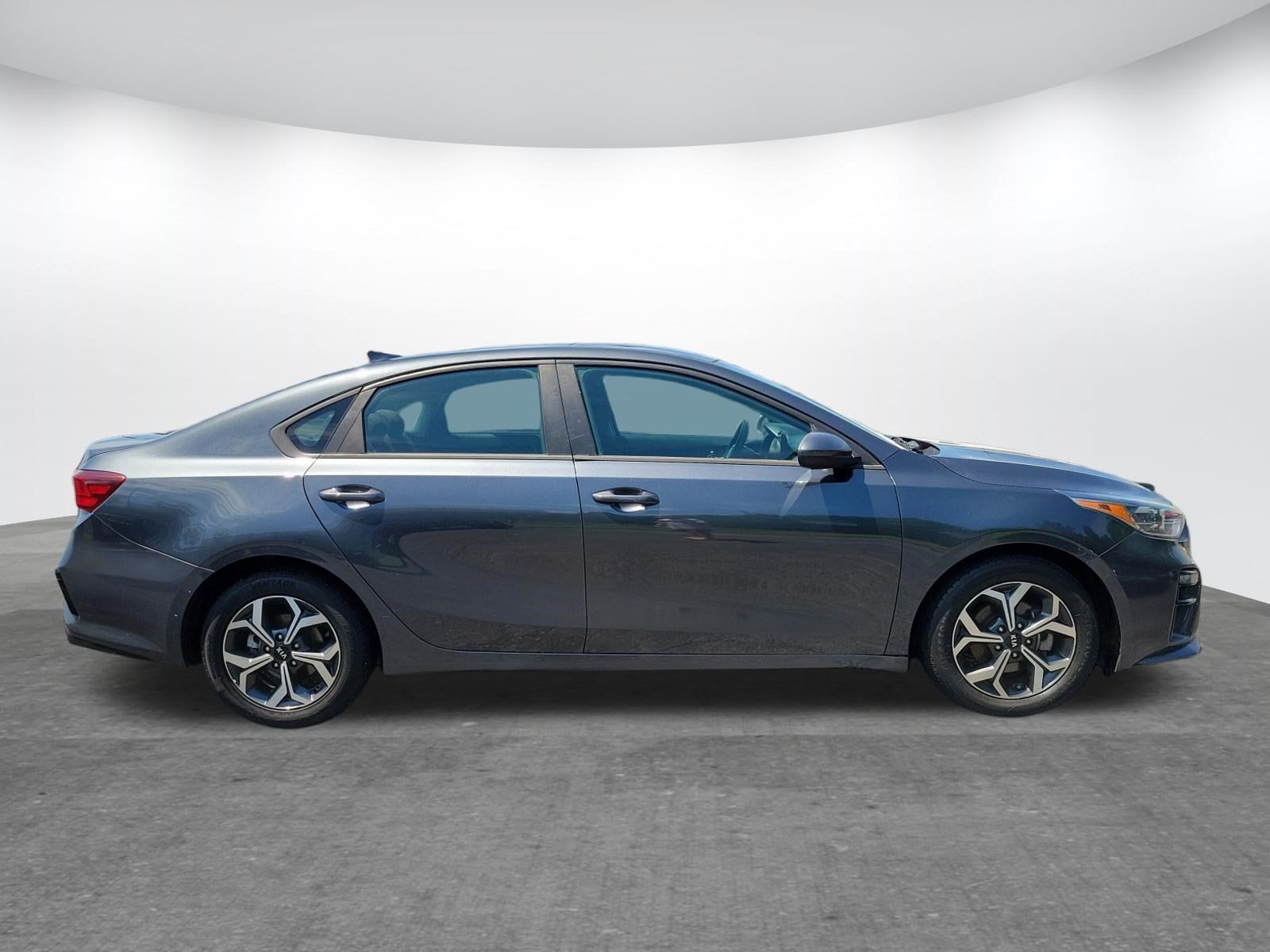 Used 2021 Kia Forte LXS with VIN 3KPF24AD4ME339290 for sale in Gardendale, AL