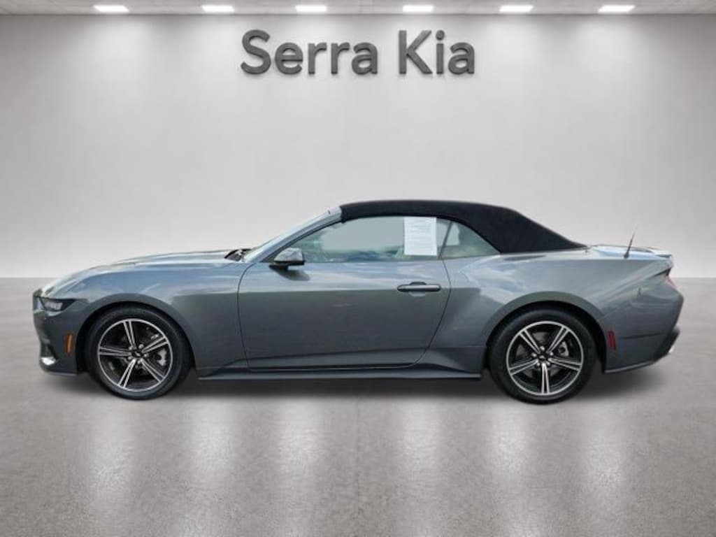 Used 2025 Ford Mustang Convertible