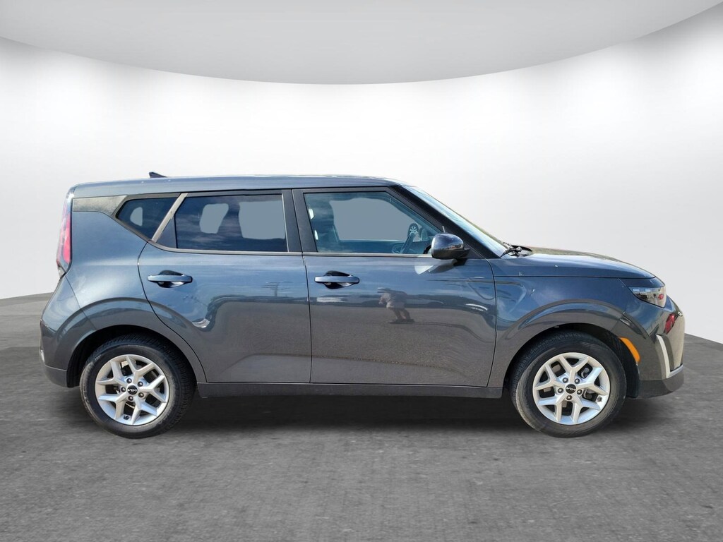 Used 2024 Kia Soul LX Hatchback