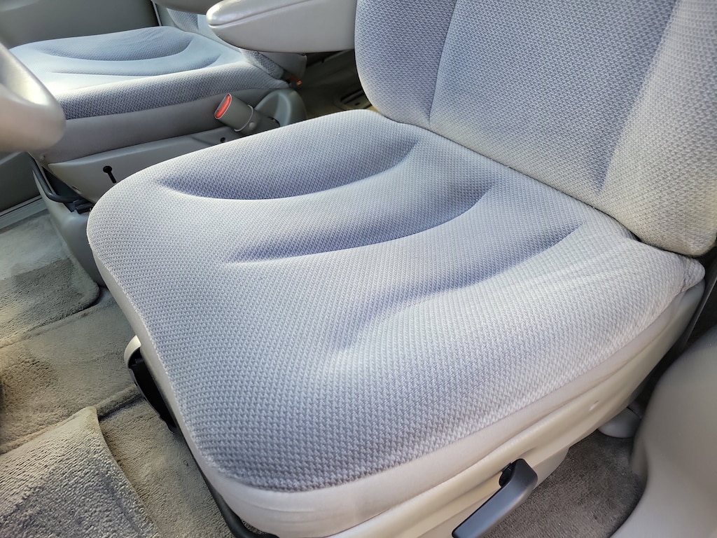 Used 2002 Dodge Caravan SE Van