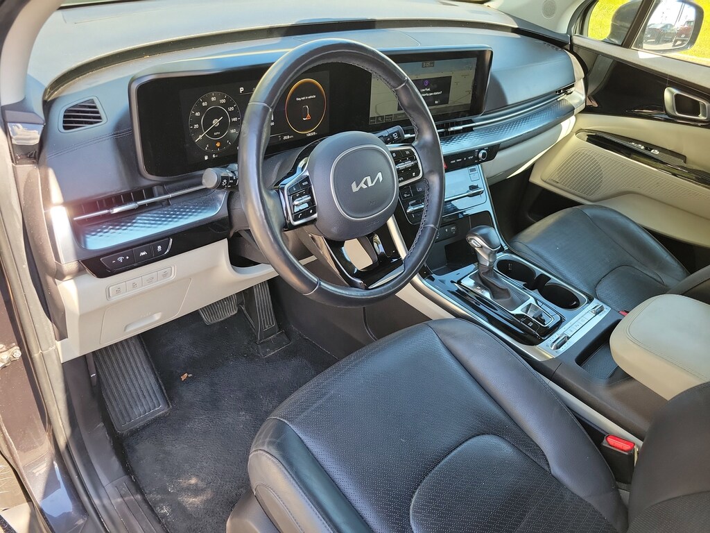 Used 2022 Kia Carnival SX Prestige MPV