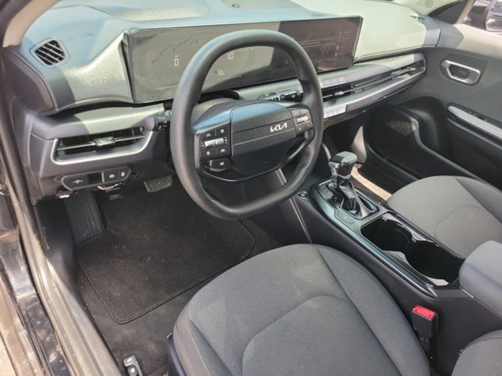 Used 2025 Kia K4 LXS Sedan