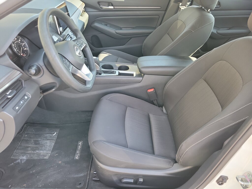 Used 2025 Nissan Altima SV Sedan