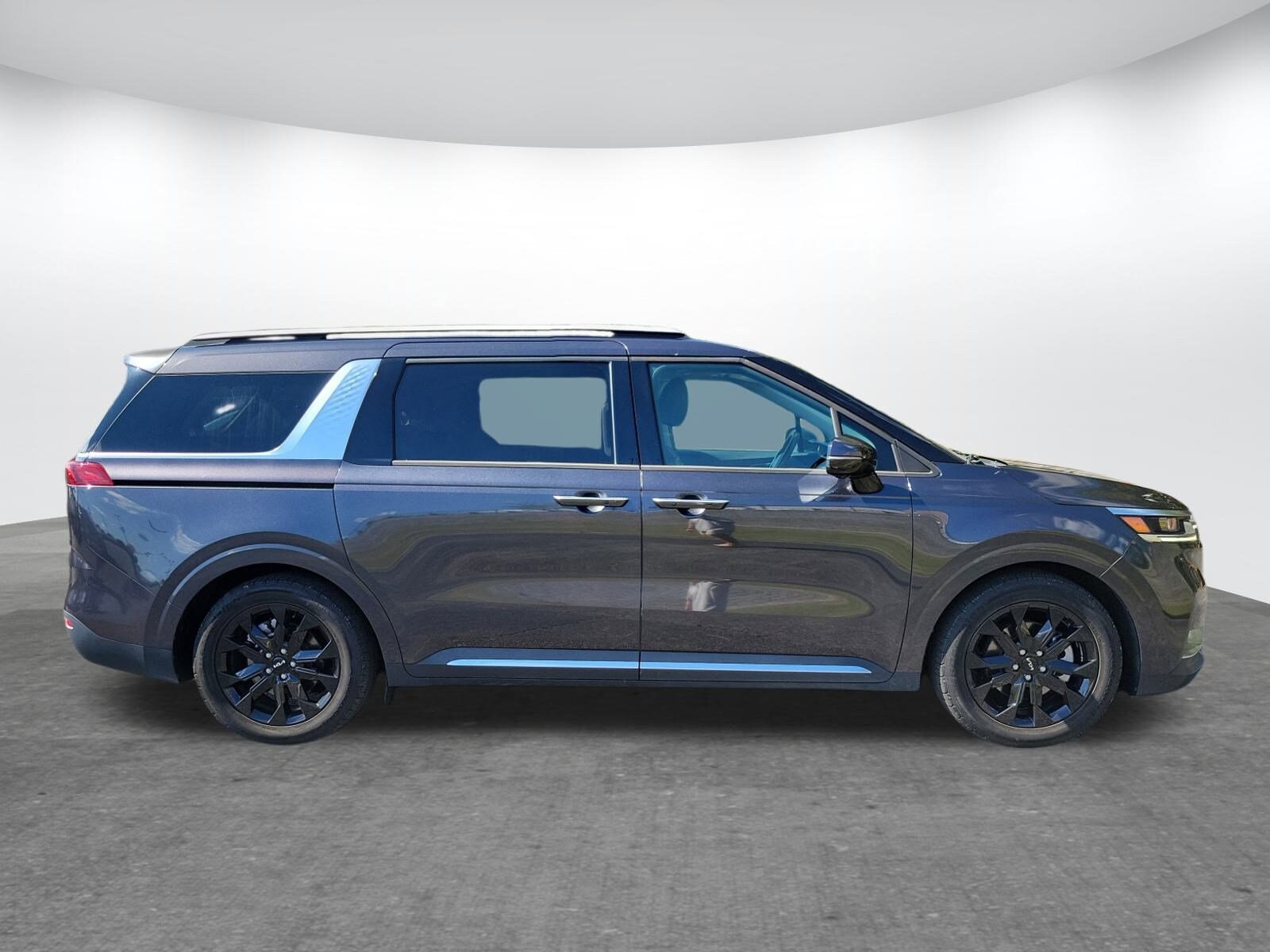 2022 Kia Carnival SX Prestige photo 2