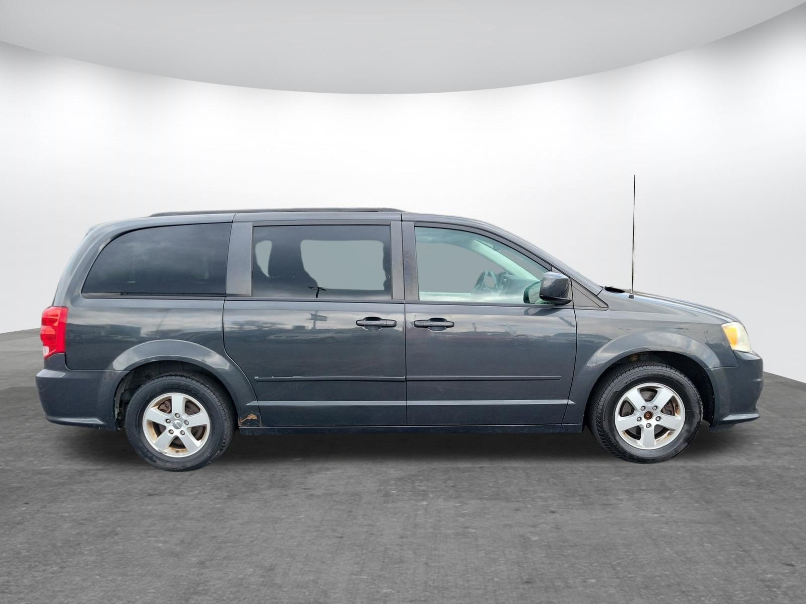 Used 2012 Dodge Grand Caravan SXT with VIN 2C4RDGCG8CR193246 for sale in Gardendale, AL