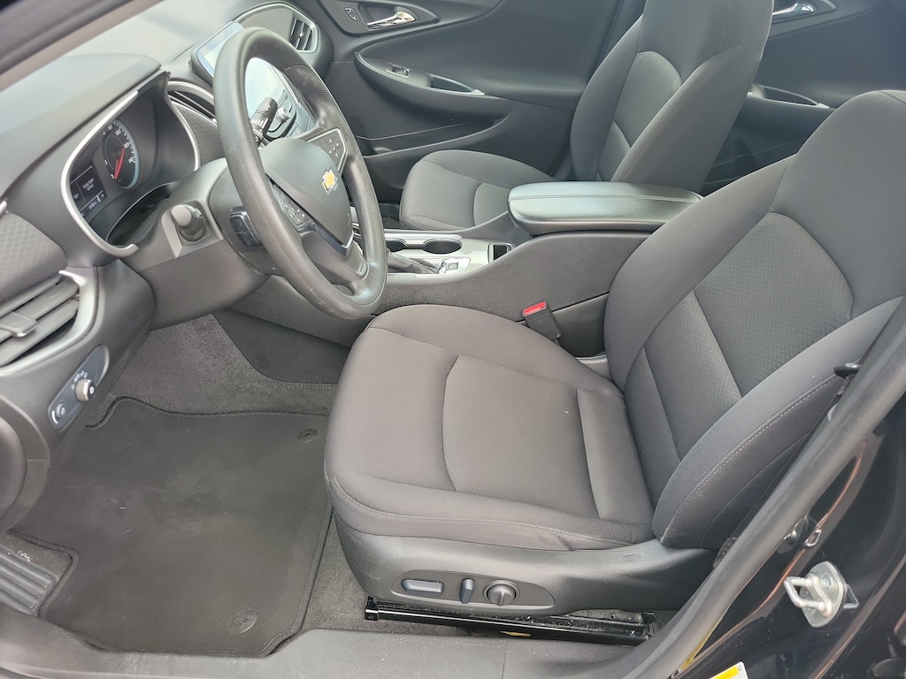 Used 2024 Chevrolet Malibu 1LT Sedan