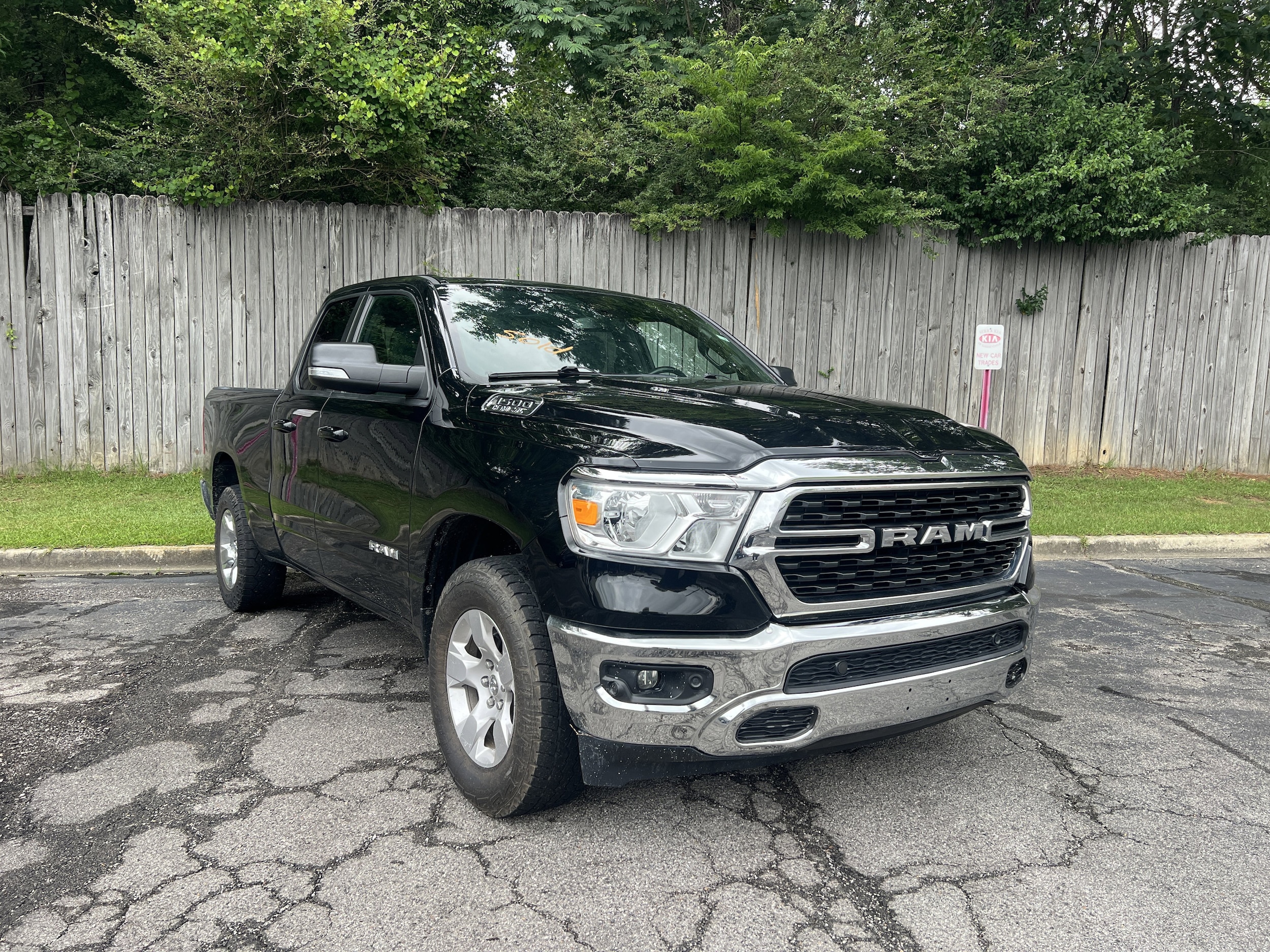 2022 RAM 1500 Big Horn/Lone Star 4x4 Quad Cab 6'4's photo
