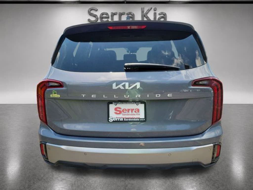 Used 2025 Kia Telluride LX SUV