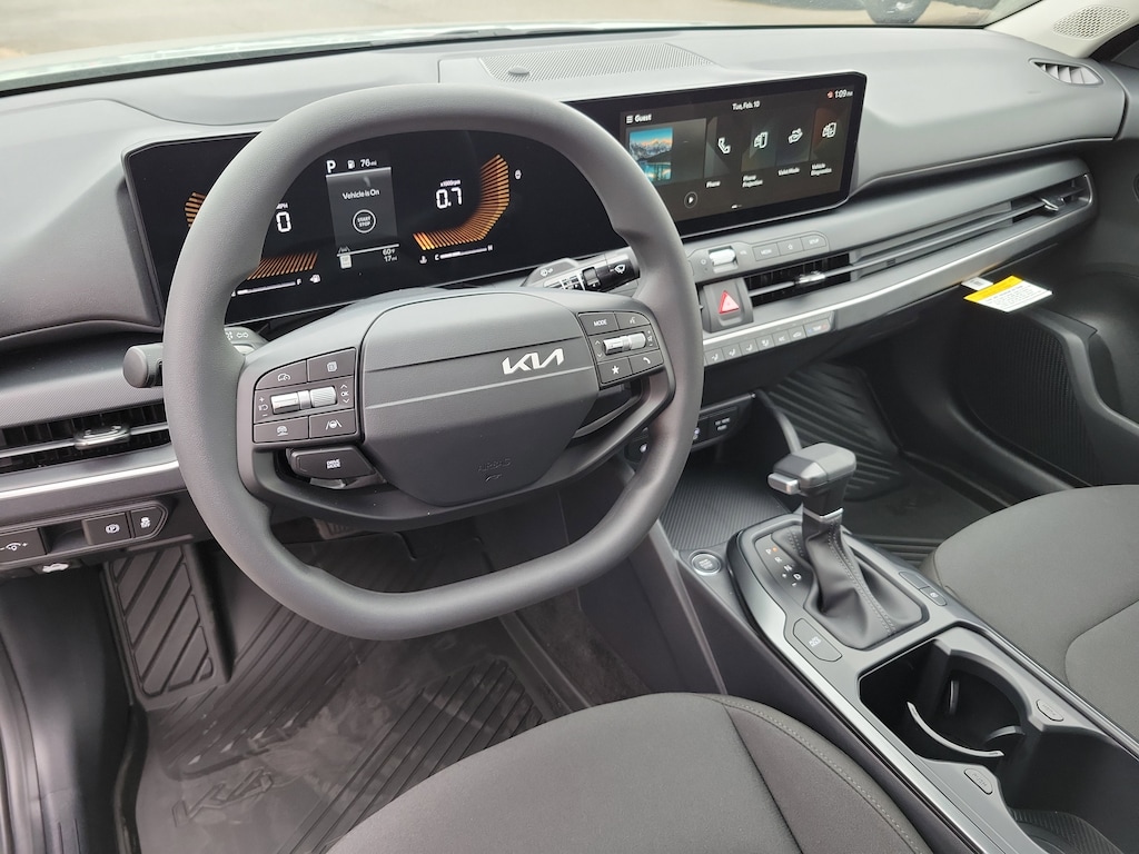 New 2026 Kia K4 LXS Sedan