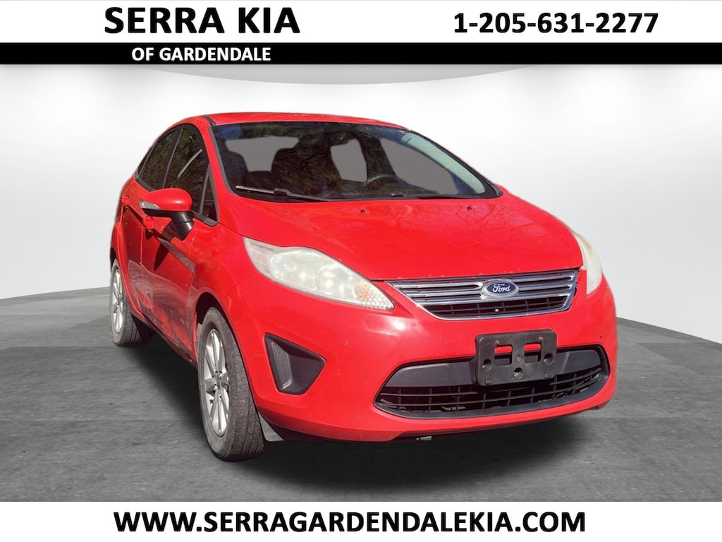 Used 2013 Ford Fiesta SE Sedan