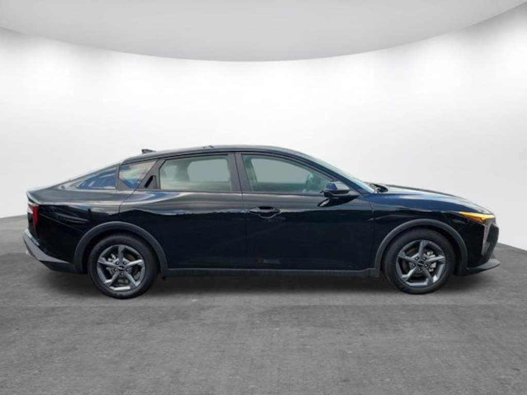 Used 2025 Kia K4 LXS Sedan