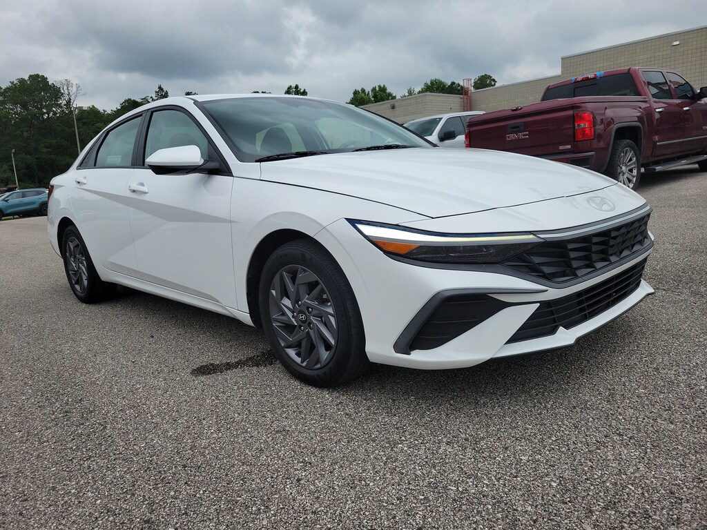 Used 2024 Hyundai Elantra SEL Sedan