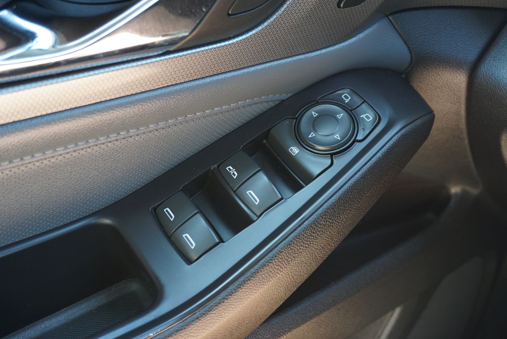 2018 Chevrolet Traverse Premier - Photo 34