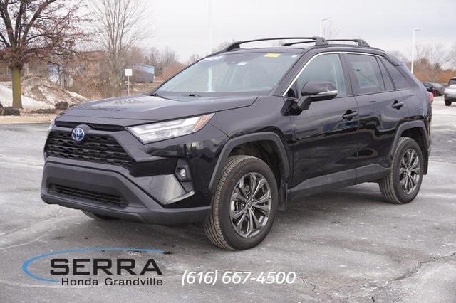 2023 Toyota RAV4 XLE Premium's photo