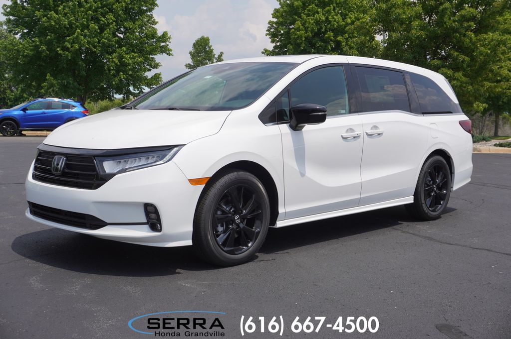 2024 Honda Odyssey SPORT's photo