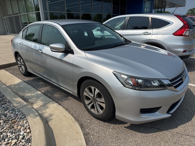 Used 2015 Honda Accord LX with VIN 1HGCR2E37FA047192 for sale in Grandville, MI