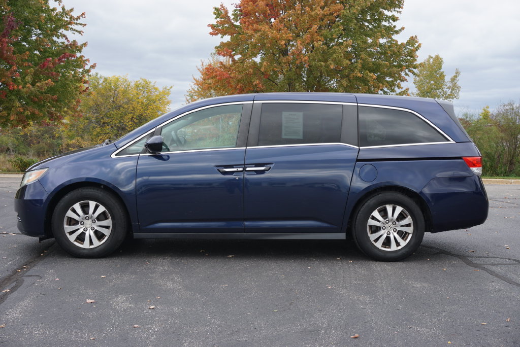Used 2015 Honda Odyssey EX with VIN 5FNRL5H44FB063633 for sale in Grandville, MI