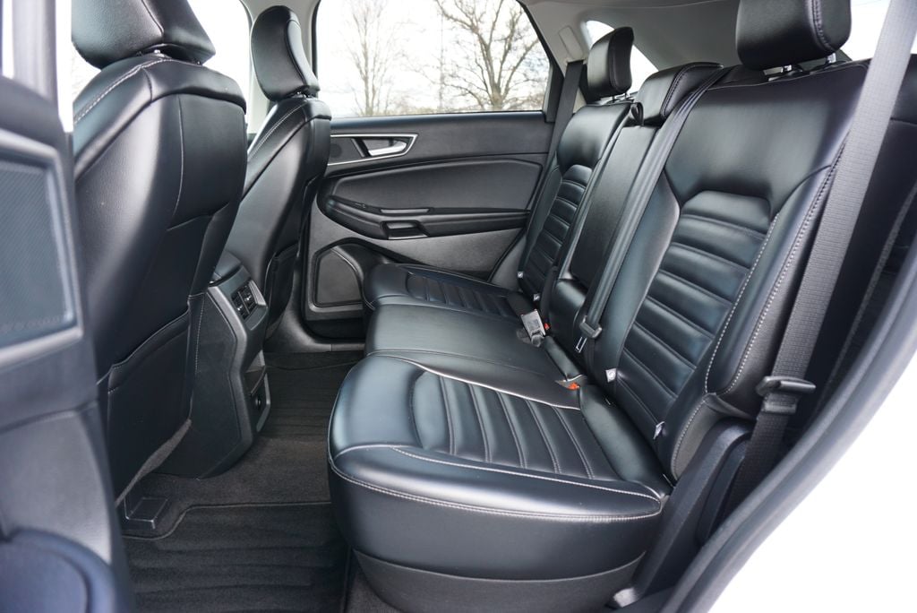 2024 Ford Edge SEL - Photo 11
