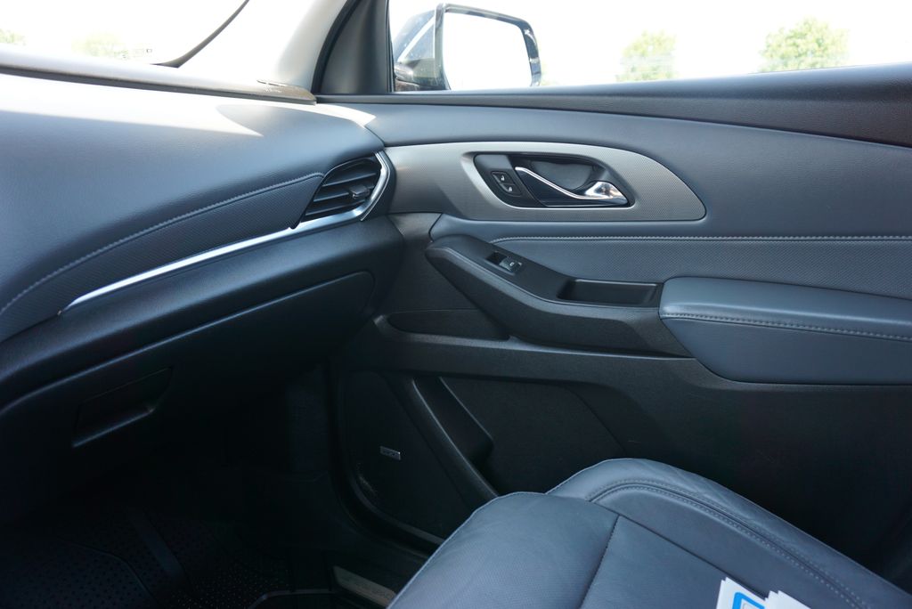 2018 Chevrolet Traverse Premier - Photo 36