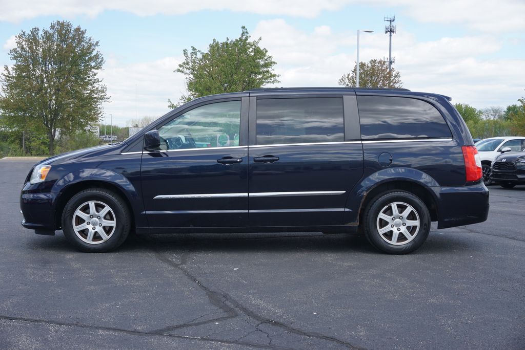 Used 2011 Chrysler Town & Country Touring with VIN 2A4RR5DG9BR703598 for sale in Grandville, MI