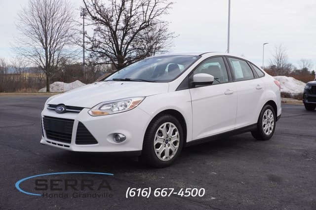 2012 Ford Focus SE's photo