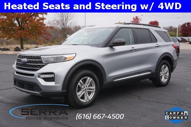 2023 Ford Explorer XLT's photo