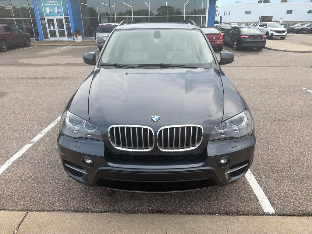 Used 2012 BMW X5 xDrive35d with VIN 5UXZW0C58CL674685 for sale in Grandville, MI