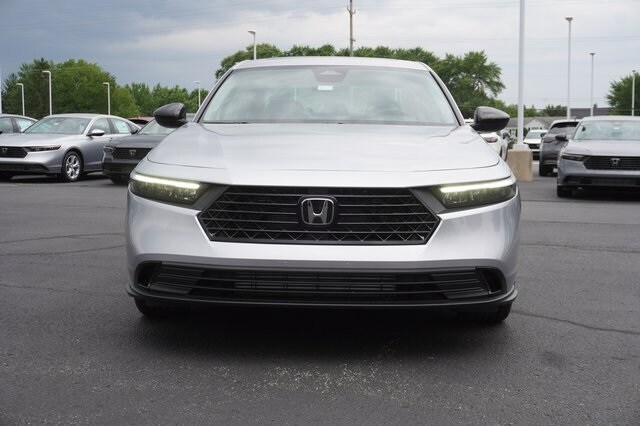 2025 Honda Accord SE - Photo 8