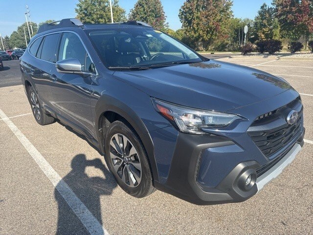 2023 Subaru Outback Touring XT photo 2