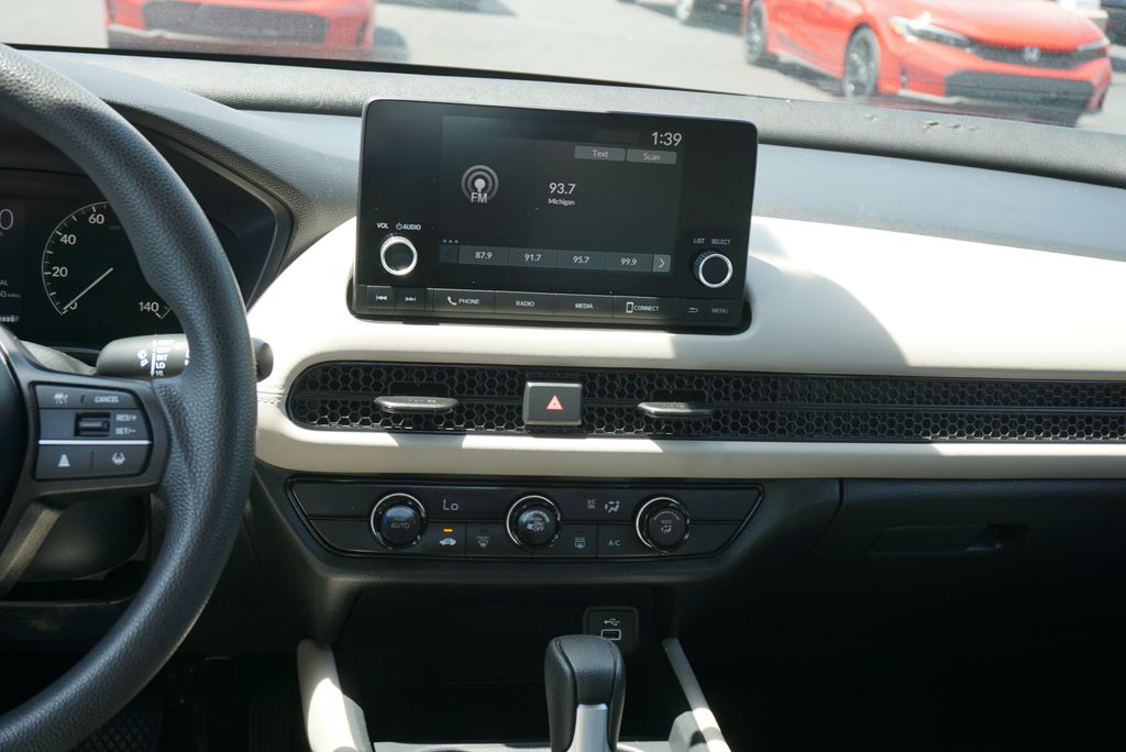 2023 Honda HR-V LX - Photo 14