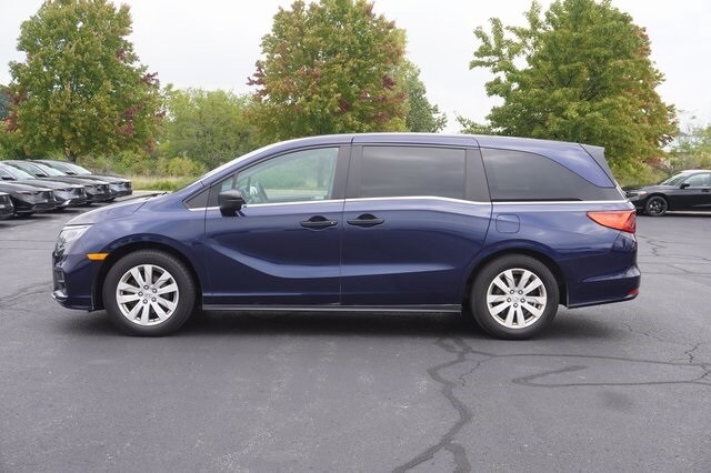 2019 Honda Odyssey LX photo 2