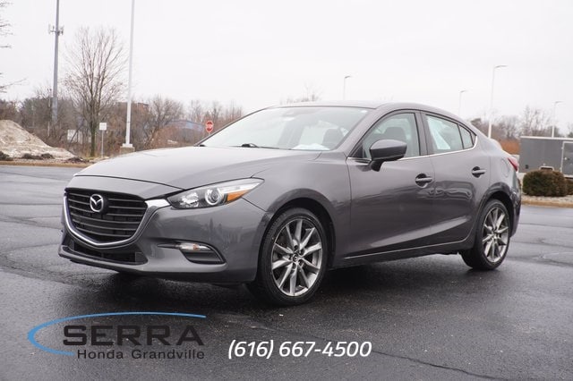 2018 Mazda Mazda3 Touring's photo