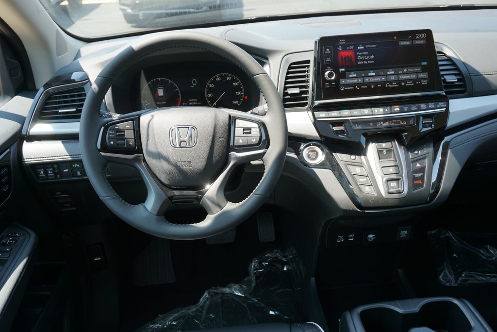 2026 Honda Odyssey Touring - Photo 14