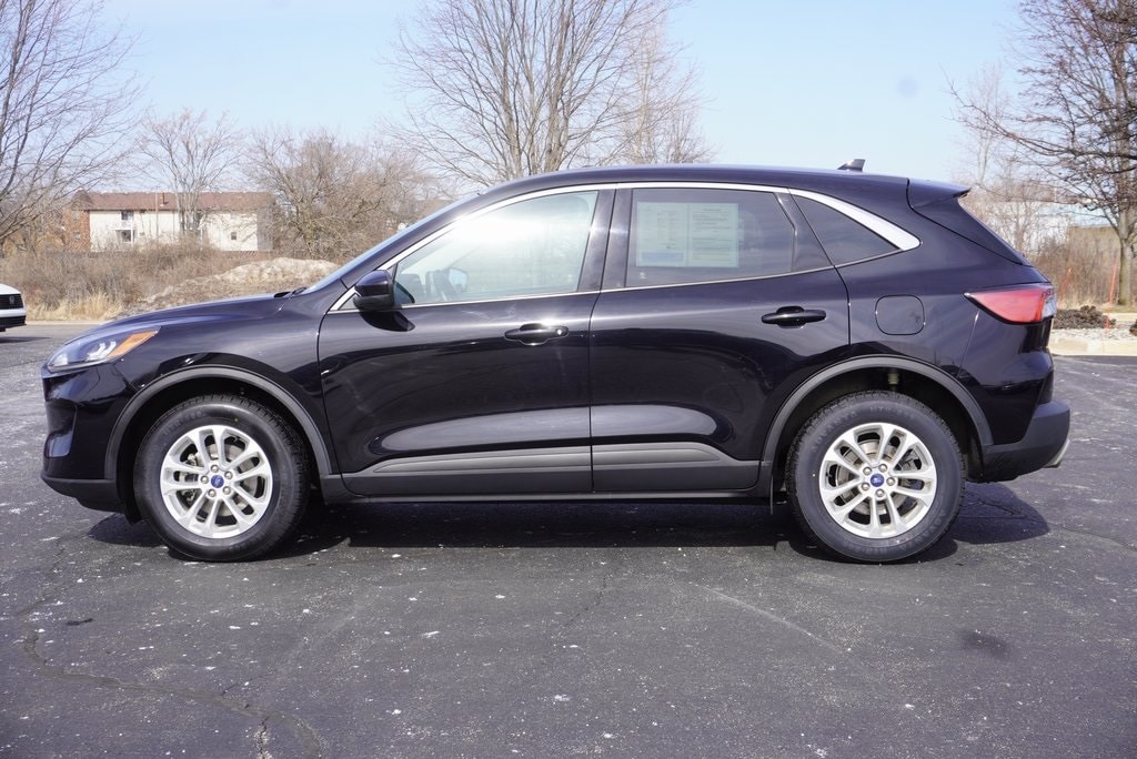 Used 2020 Ford Escape SE with VIN 1FMCU9G65LUA51163 for sale in Grandville, MI